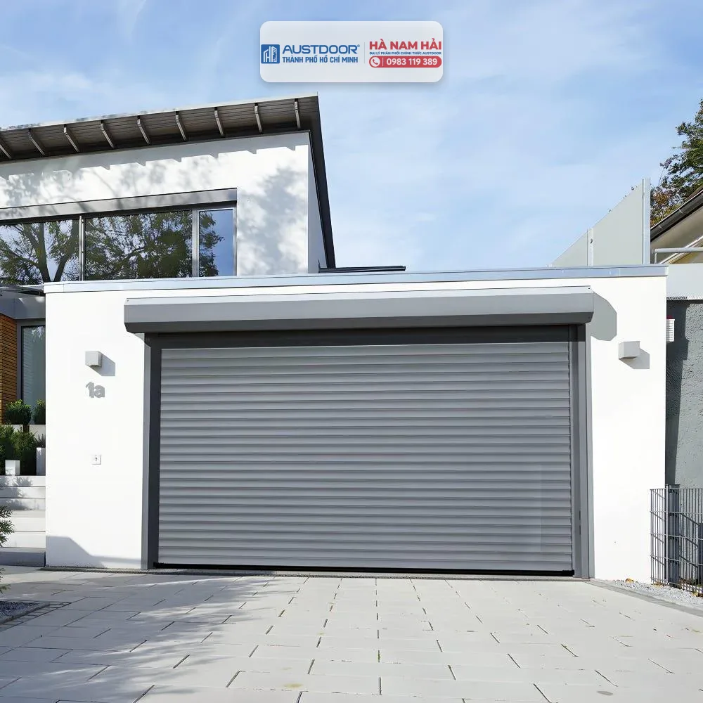 Porte de Garage enroulable Aluminium (2400 x 2500 mm - Somfy - Kit Zone Privée - RAL7016 - Gris anthracite) | Leroy Merlin